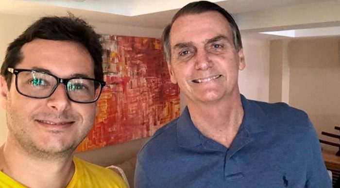  - Jefe de prensa de Bolsonaro con coronavirus, presidente en exámenes
