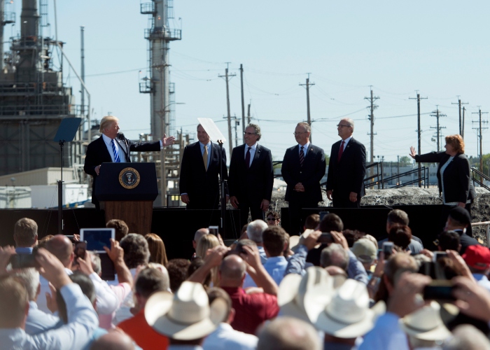 ¿A los gringos les tocó apoyar a Trump?