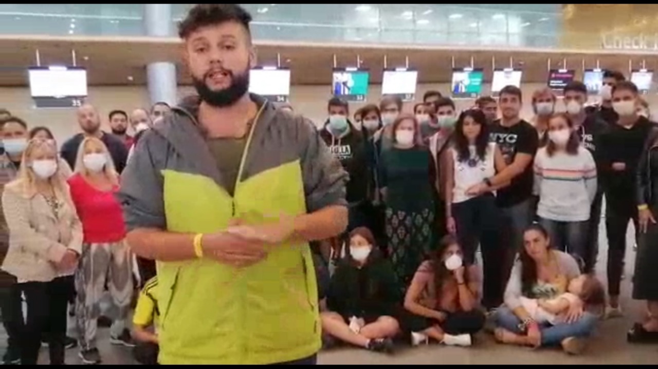 110 argentinos varados en El Dorado y su gobierno no dice ni pio. Video