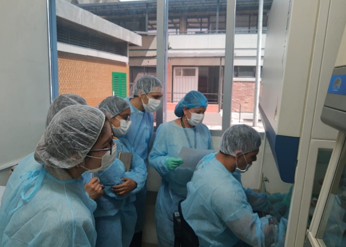Aumenta a 906 contagiados en Colombia y 2 fallecidos por coronavirus