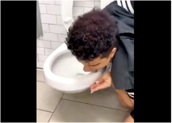 ¿El karma existe? Influencer que lamió inodoro hospitalizado por #CoronavirusChallenge