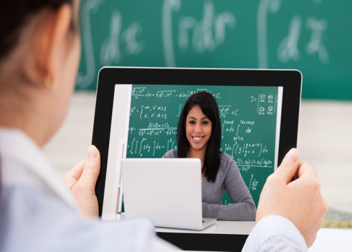 El cambio en la educación: entre la tecnología y un nuevo humanismo