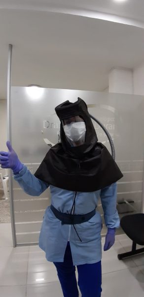  - El traje de bioseguridad de bajo costo hecho en Colombia