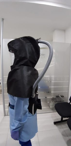  - El traje de bioseguridad de bajo costo hecho en Colombia