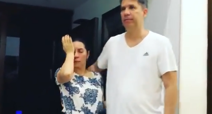  - El llanto del pastor Arrázola y su esposa al ver su iglesia vacía. VIDEO