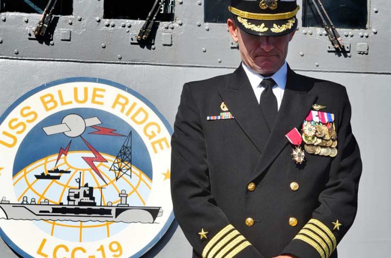 La echada del capitán del Roosevelt le costó el puesto al comandante de la Armada Gringa