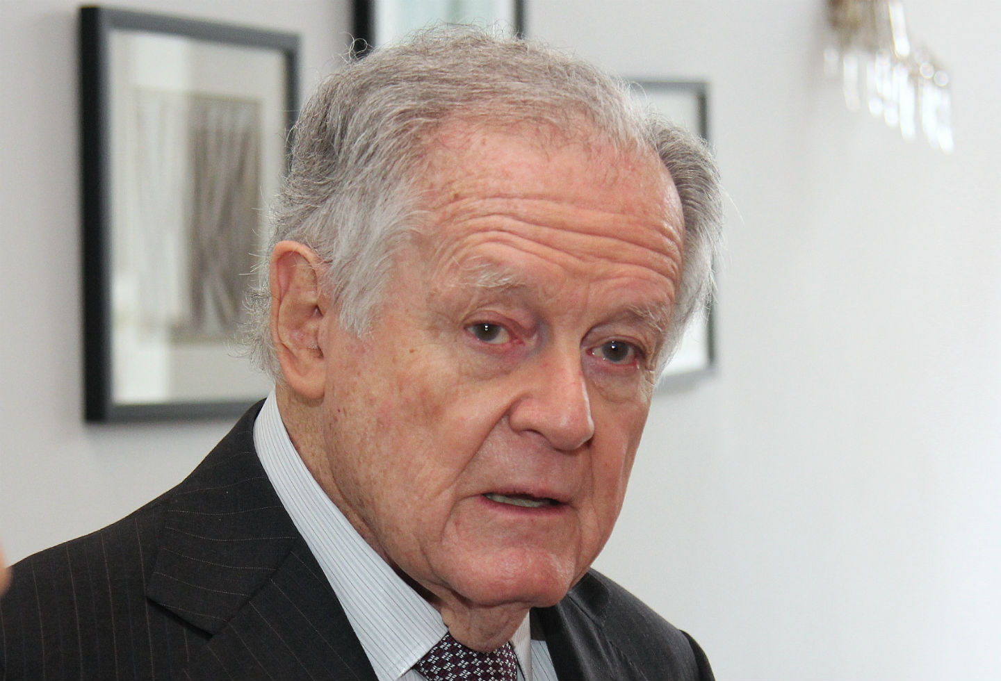 Senador sugiere que Sarmiento Angulo recibiría 130 mil millones por darnos 80 mil