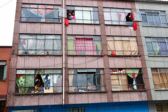  - Cada vez son más las banderas rojas: el hambre azota Bogotá