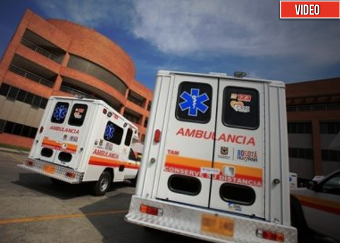 Tres sinvergüenzas alquilan ambulancia para burlarse de la cuarentena