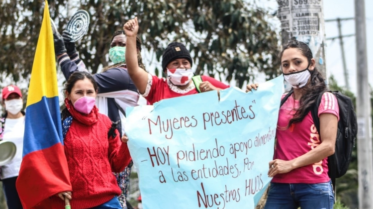 El hambre y los helicópteros de guerra