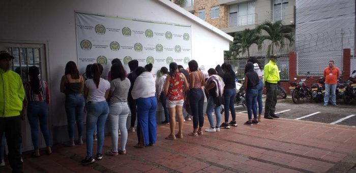 Rumba sexual: alcohol, drogas y prostitutas en plena cuarentena - -- Las2orillas - Rumba sexual: alcohol, drogas y prostitutas en plena cuarentena