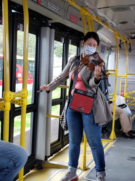  - Bogotá le da sopa y seco en disciplina a Medellín