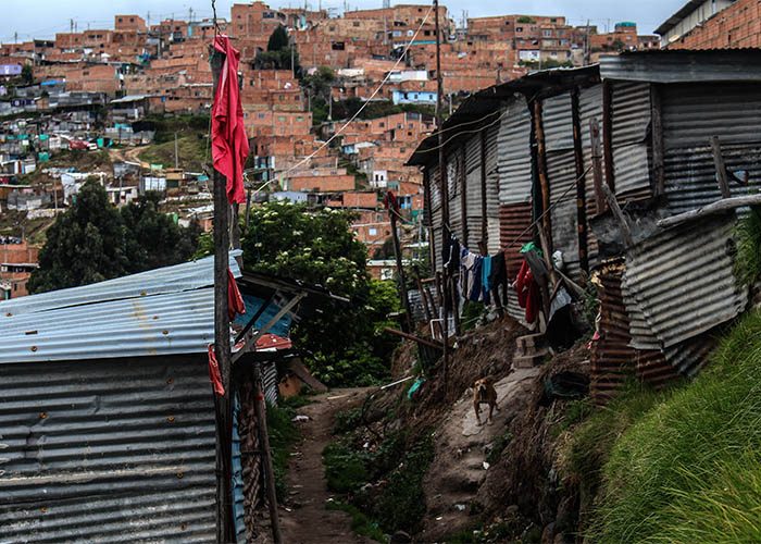 En lo alto de Ciudad Bolivar, un barrio se ahoga olvidado por el COVID 19 - -- Las2orillas - En lo alto de Ciudad Bolivar, un barrio se ahoga olvidado por el COVID 19