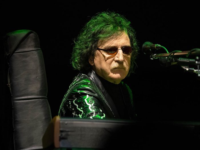 Charly, no te mueras nunca