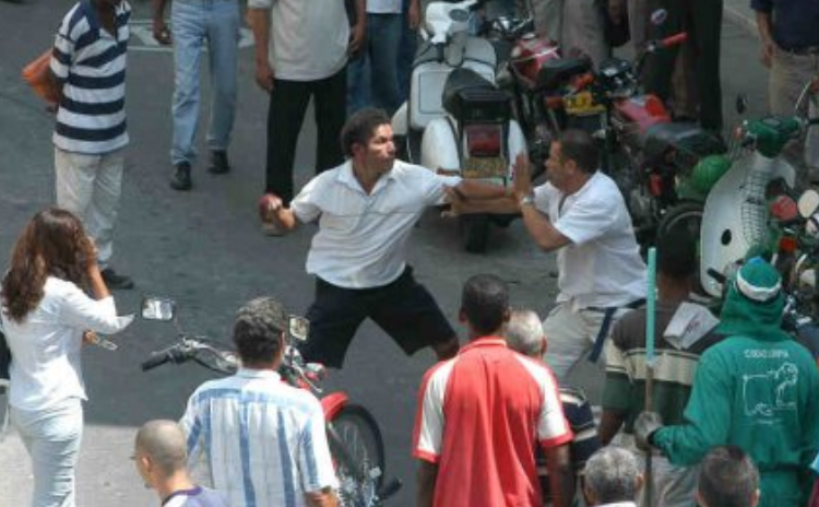 Sangriento día de la madre: familia colombiana que celebra unida…se mata