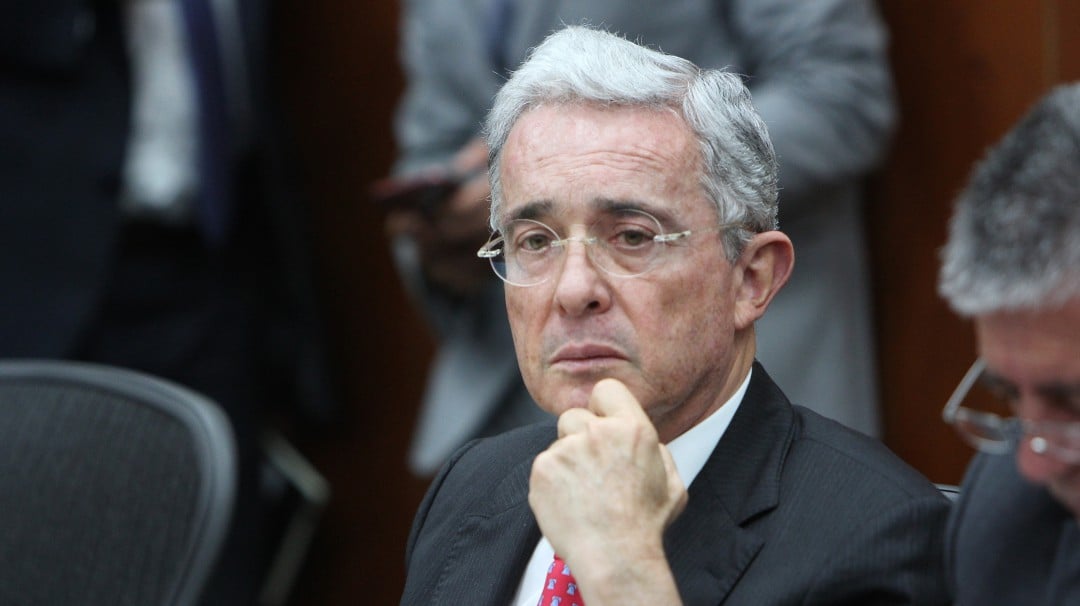 “Este día Santos le entregaba el país a las Farc”: Uribe