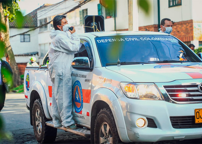 La alcaldesa traslada el despacho a la calle