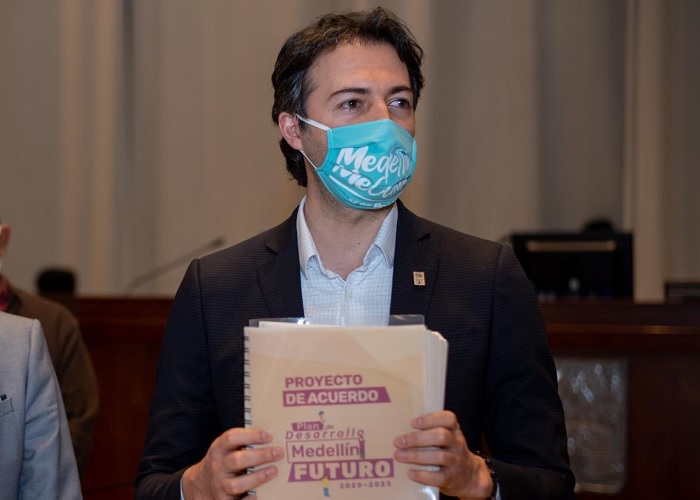 ¿Dónde quedó el compromiso de Daniel Quintero con los acuerdos?