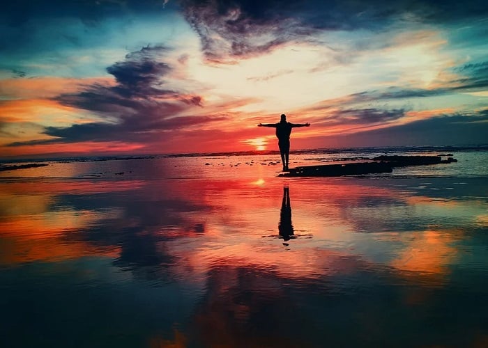 ¿Cuándo nos prohibirán ver las puestas de sol que al observarlas borran el concepto de recuerdo?