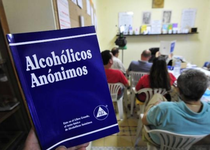 Alcohólicos Anónimos: 85 años salvando vidas