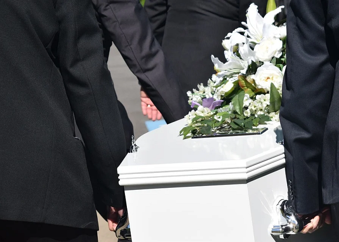 Lo que comienza mal, termina mal