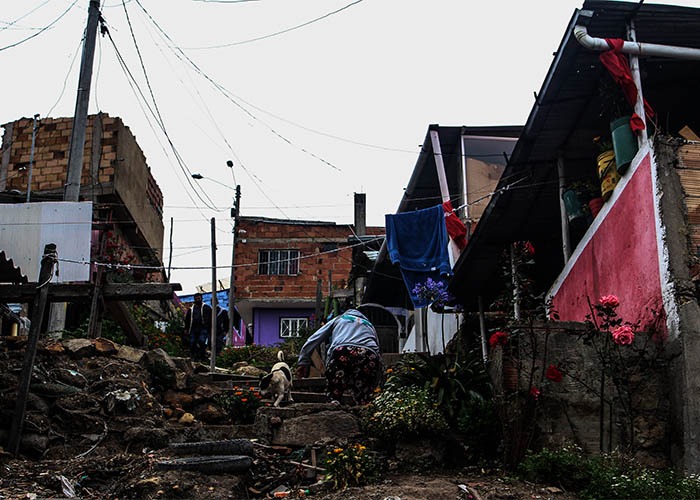 'Universidad al barrio', un alivio ante la crisis