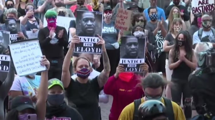 Pelando el cobre #NoALaRepresiónPolicial