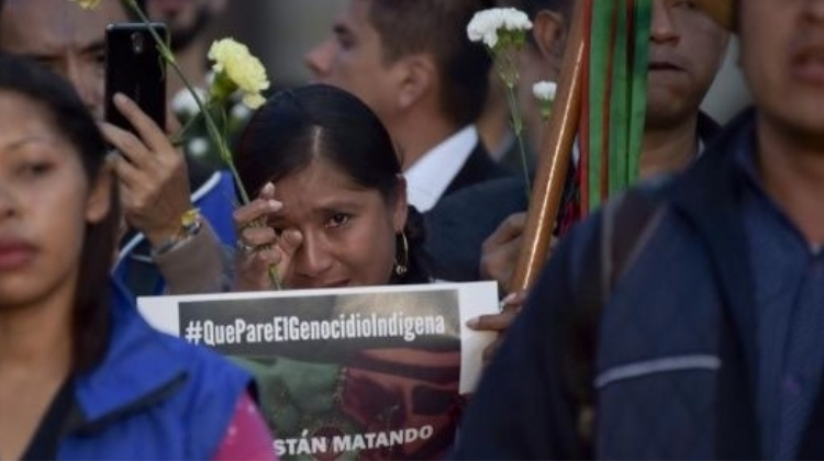 ¡¡Estos indios joden mucho!!