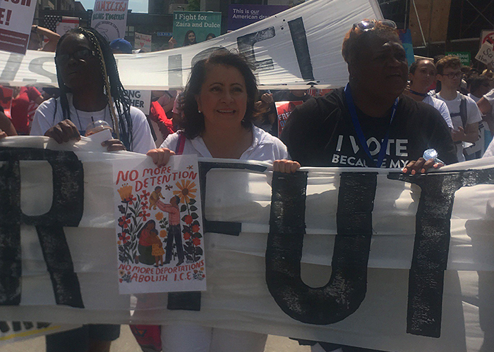 Una pastusa, senadora en EE. UU., hace oír su voz en Minnesota