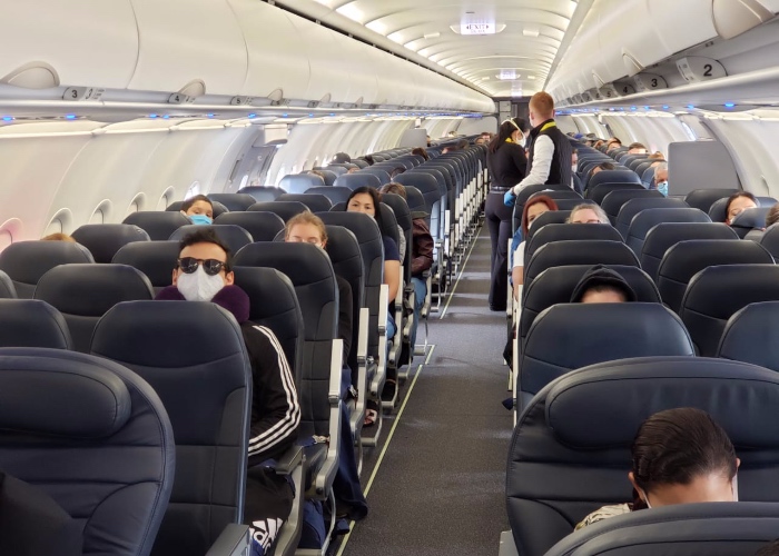 21 colombianos repatriados trajeron el COVID-19 a Colombia