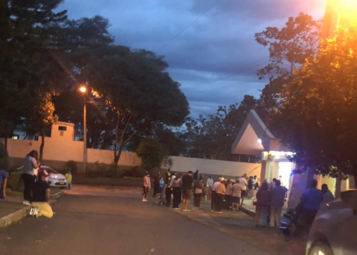 En plena pandemia sacerdote hacen misa en Bucaramanga