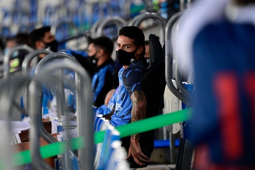 Triste: si James se va al Manchester United también chupará banca