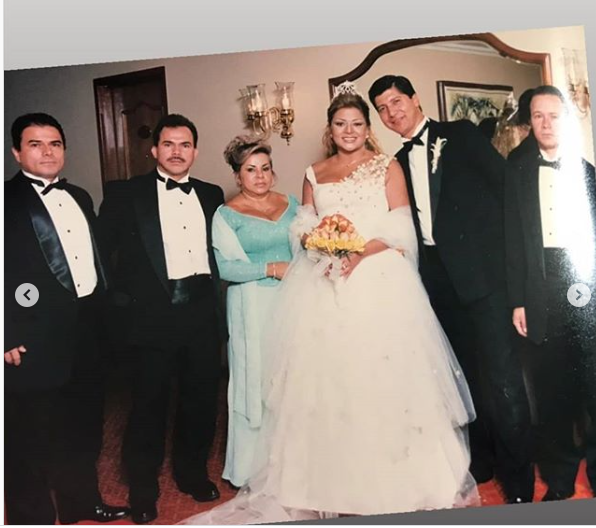 Cuando el matrimonio de Marbelle fue el acontecimiento más importante de Colombia - -- Las2orillas - Cuando el matrimonio de Marbelle fue el acontecimiento más importante de Colombia