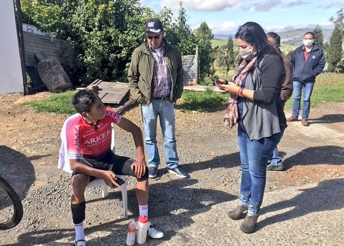 Chofer imprudente casi mata a Nairo en Tunja