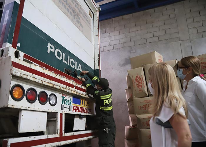 Llegan 8 toneladas de elementos de protección frente al COVID-19 para el Atlántico