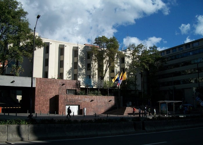 Los más de 1.200 funcionarios de la Dian que se formarán en la Javeriana