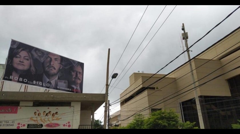 Ponen valla del Robo del Siglo ¡Frente al Banco de la República de Valledupar!