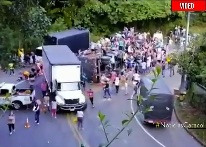 Los costeños no son lo únicos: Los paisas también saquean