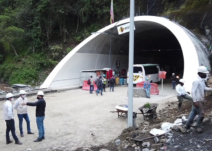 Contraloría visitó obras del Túnel de La Línea que se entregarán el 4 de septiembre