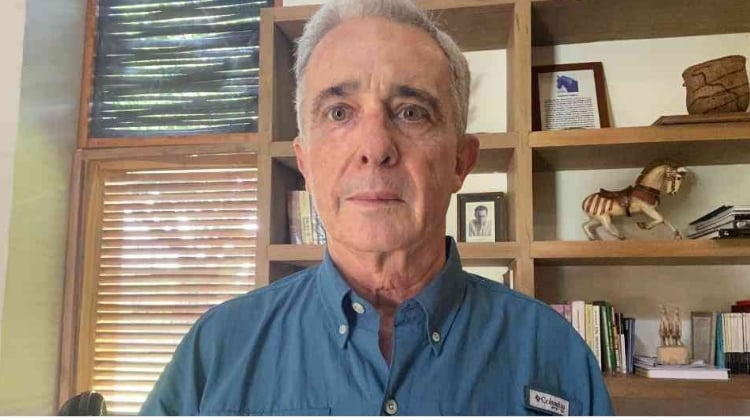 Detuvieron a Uribe y en Colombia no empezó ninguna guerra civil