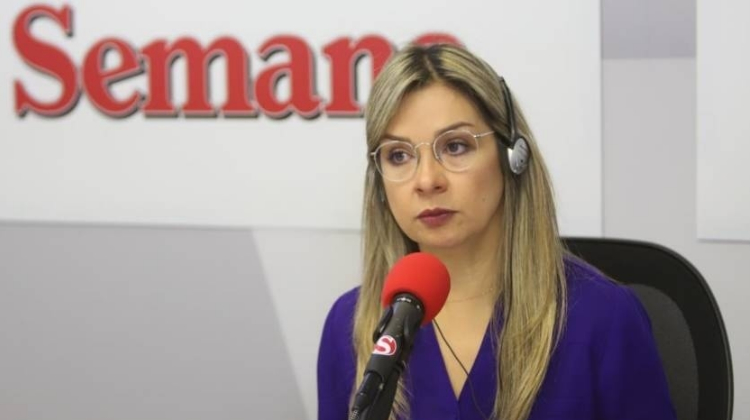 Vicky Dávila y la agenda mediática del uribismo