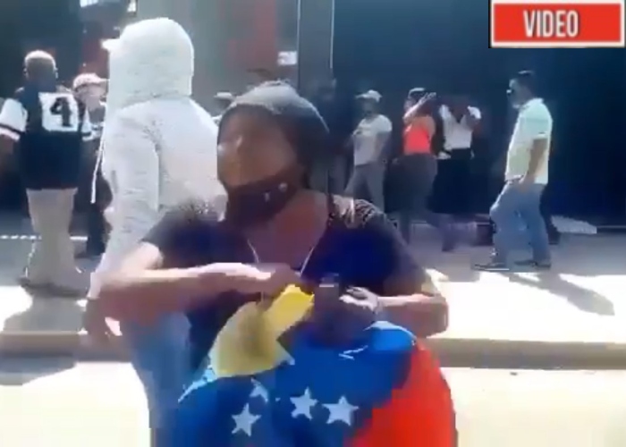 VIDEO: La gente en Venezuela vuelve a las calles a protestar contra Maduro