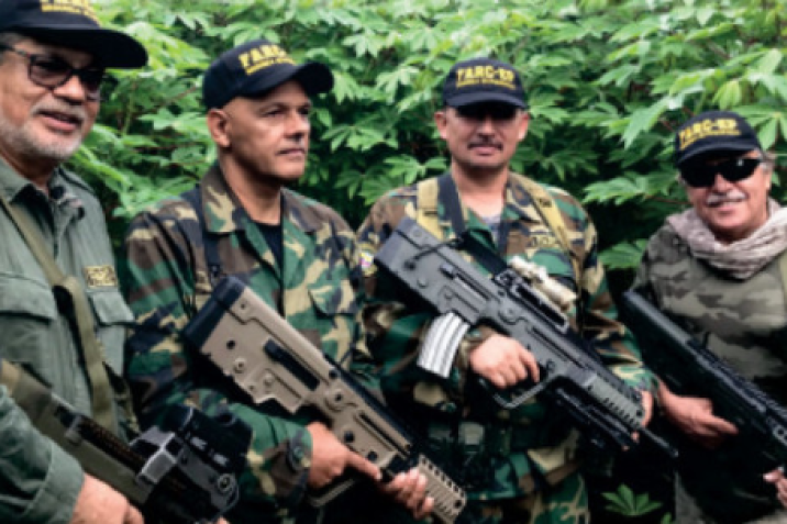 Ivan Márquez y Santrich armados hasta los dientes