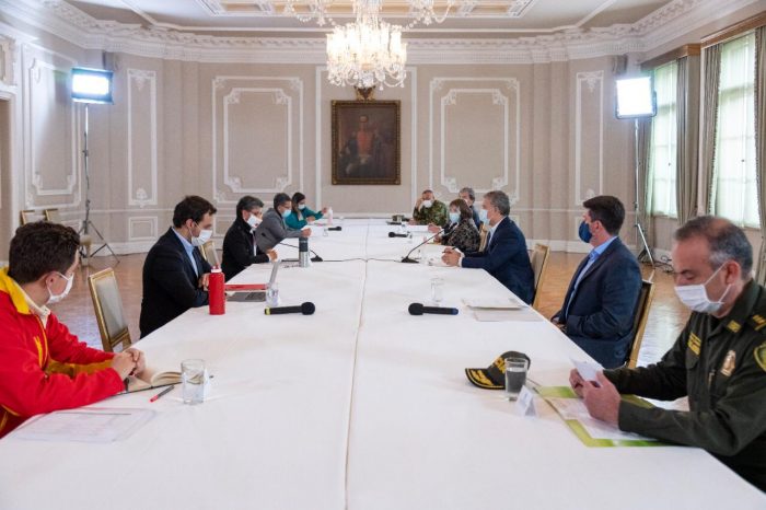  - Después de días de tensión Claudia López le pide cita al presidente