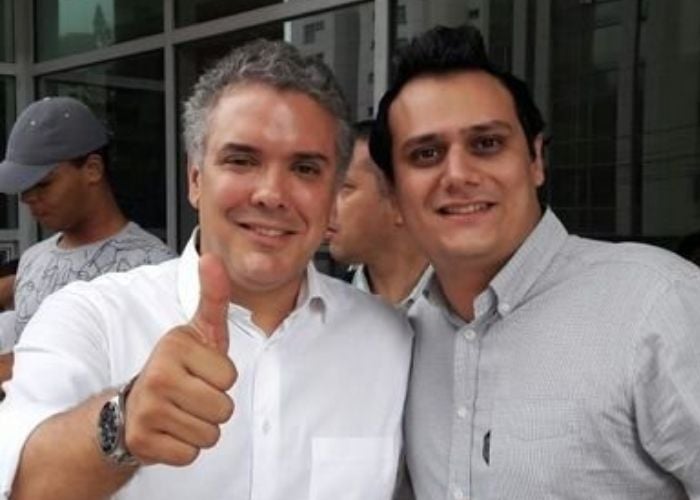 La mamá del uribista que golpeó a la pediatra sale a defenderlo