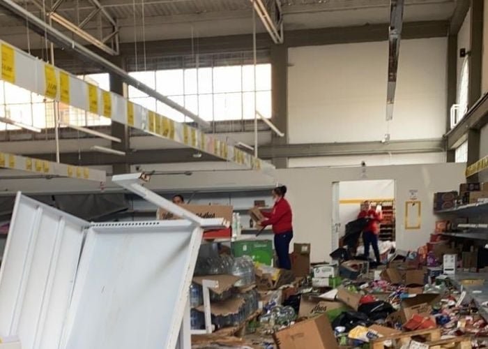 Saqueados D1 y Éxito en Bogotá