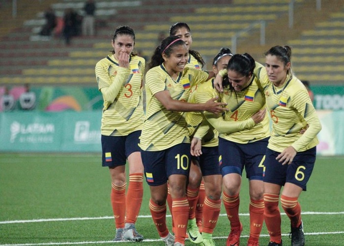Las luchas del fútbol femenino colombiano
