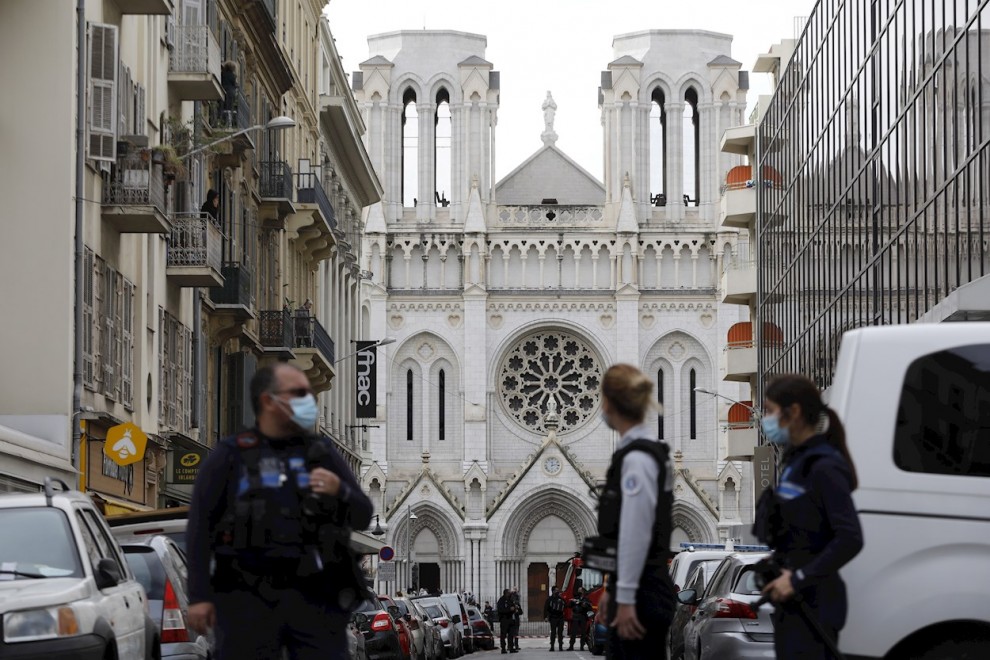 Nueva decapitada en Francia: tres muertos deja ataque terrorista en Niza
