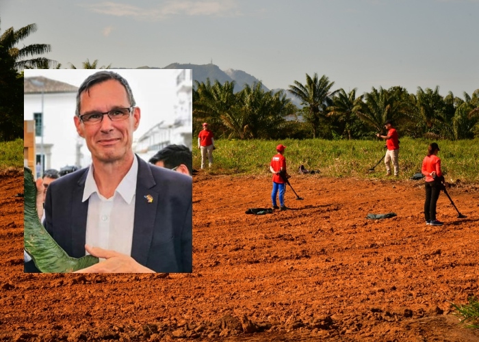 El embajador alemán de nuevo se le mete al barro 
