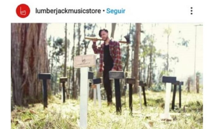 Lo atracaron y se desquitó pegándole un hachazo en la cabeza a su novia - -- Las2orillas - Lo atracaron y se desquitó pegándole un hachazo en la cabeza a su novia